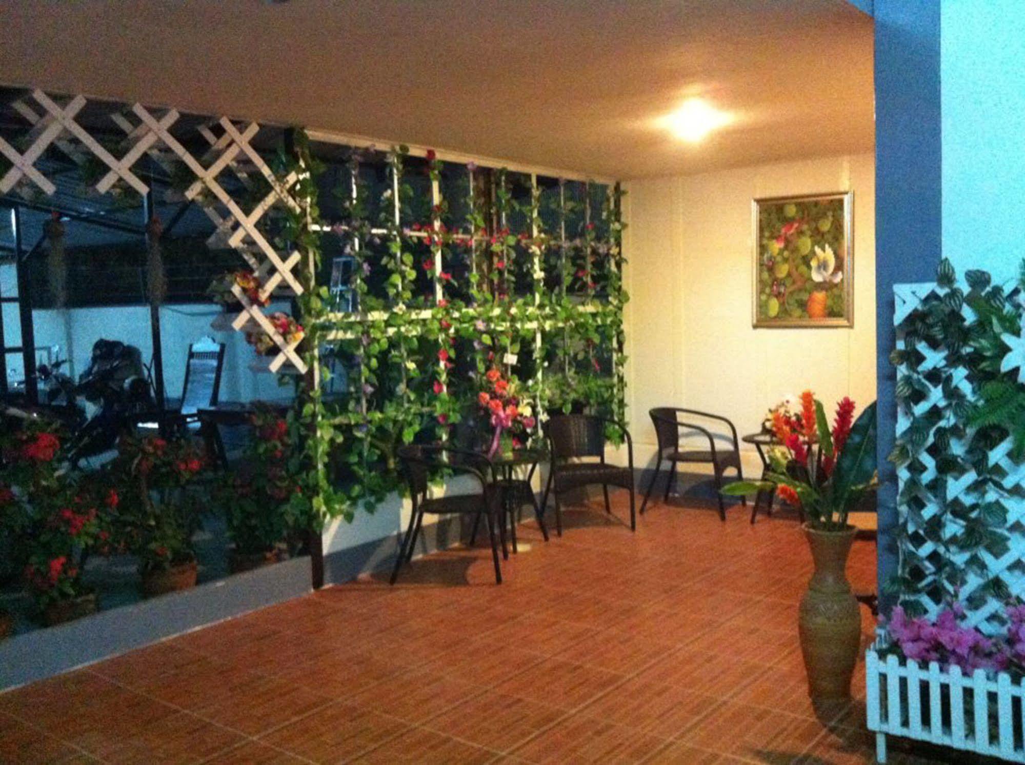 Gongaew Mansion Hotel Ubon Ratchathani Ngoại thất bức ảnh